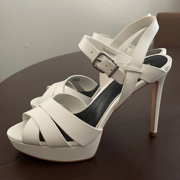 Gianni Bini White Heels, size 7.5 - Picture 3 of 4